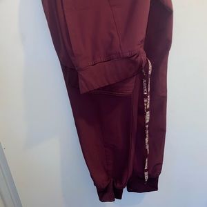 Medcouture jogger style scrub pants